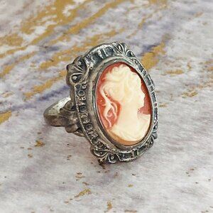 Size 7 Antique Estate Carved Shell Art Deco 1920s Ornate Bezel Silver Cameo Ring